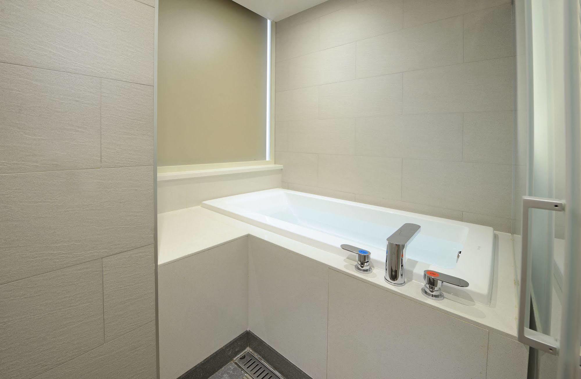 Uinn Business Hotel-Shihlin Taipei Exterior foto